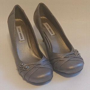STEVE MADDEN Silver Metallic Pumps Women's Size 8.5 High Heels